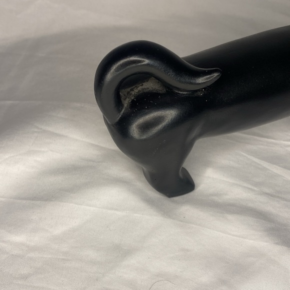 Black resin dog table top decor - Picture 2 of 4